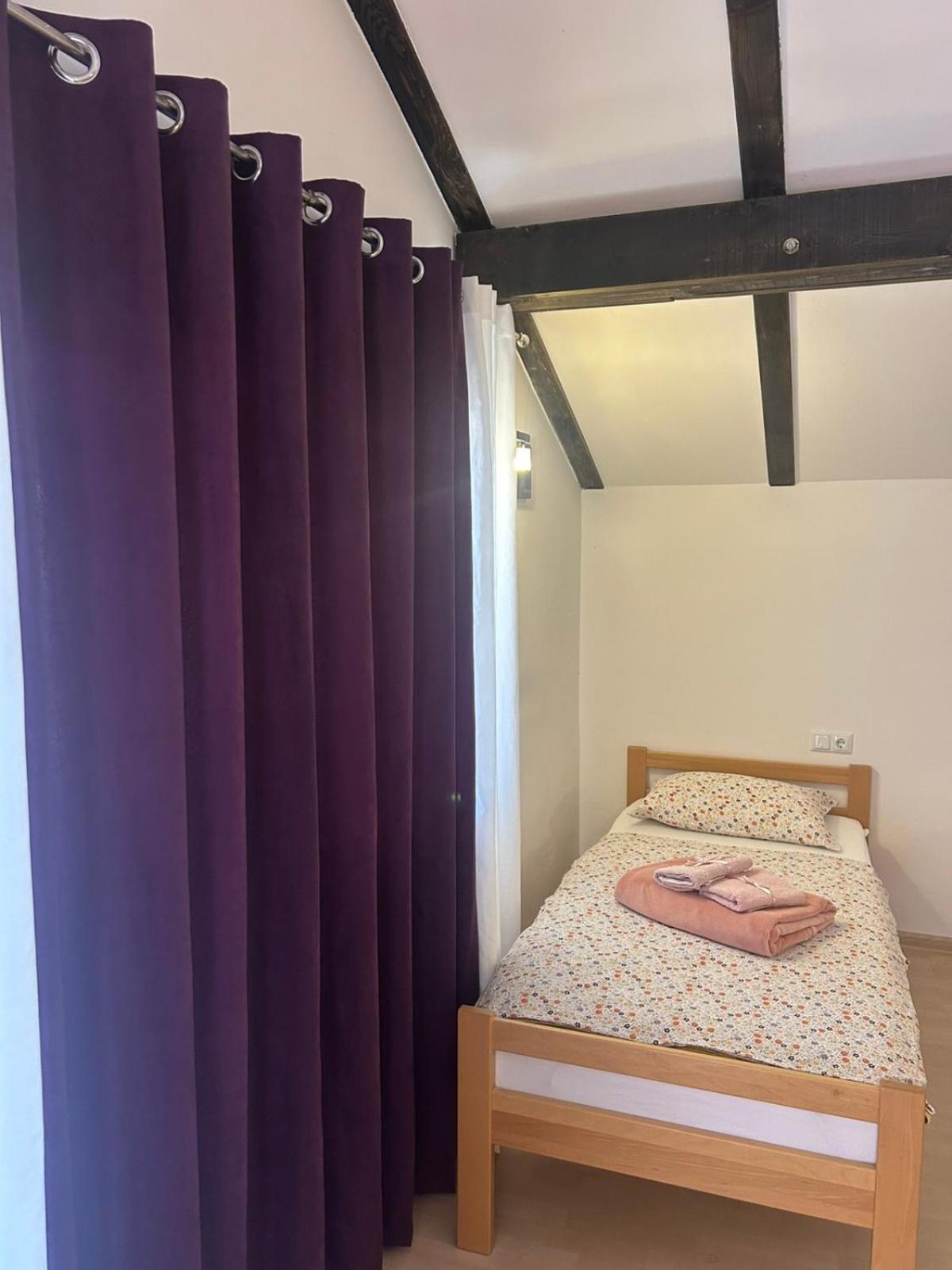 Naid Apartmani Kulen Vakuf Ngoại thất bức ảnh