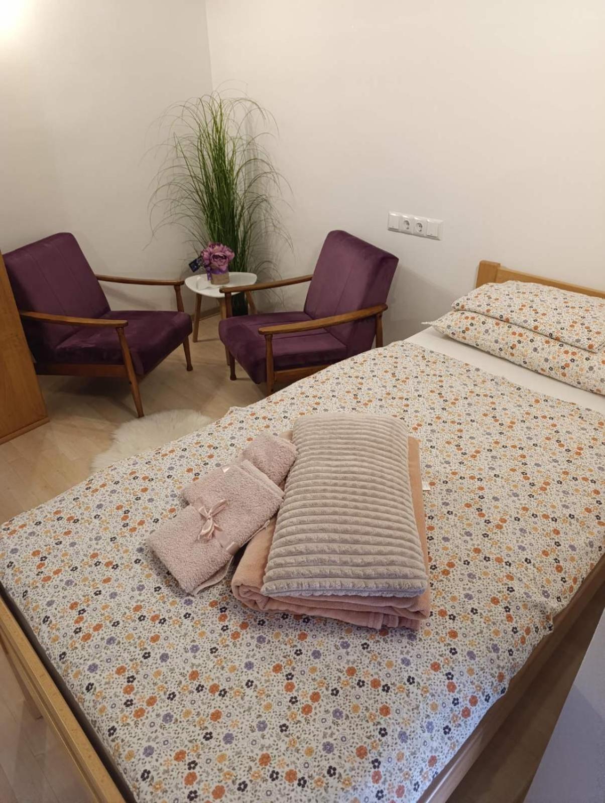 Naid Apartmani Kulen Vakuf Ngoại thất bức ảnh