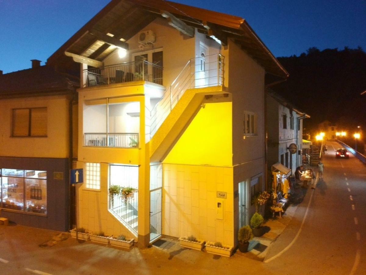 Naid Apartmani Kulen Vakuf Ngoại thất bức ảnh